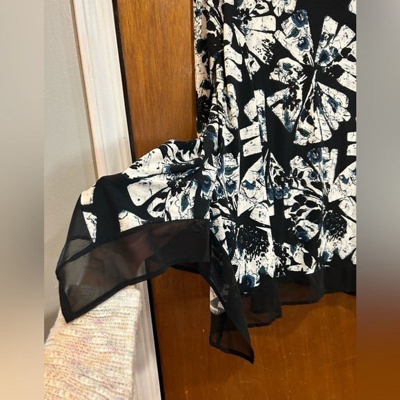 CATOS Womens Black and White Pullover Blouse Size Large - Picture 9 of 11